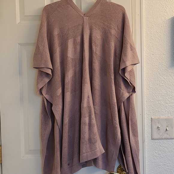 Lululemon Find Your Light Wrap - Picture 2 of 3